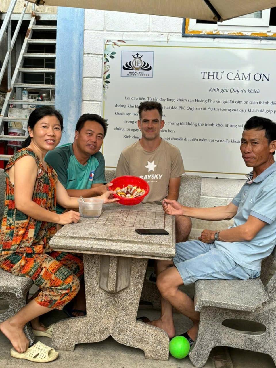 Khach San Hoang Phu Dao Phu Quy 호텔 Cu Lao Thu 외부 사진